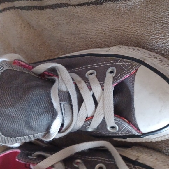 Gray and pink double tongue Converse sz6 - Picture 5 of 8